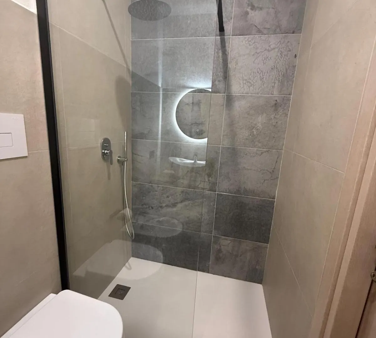 Su Entu Guest House 칼라고노네